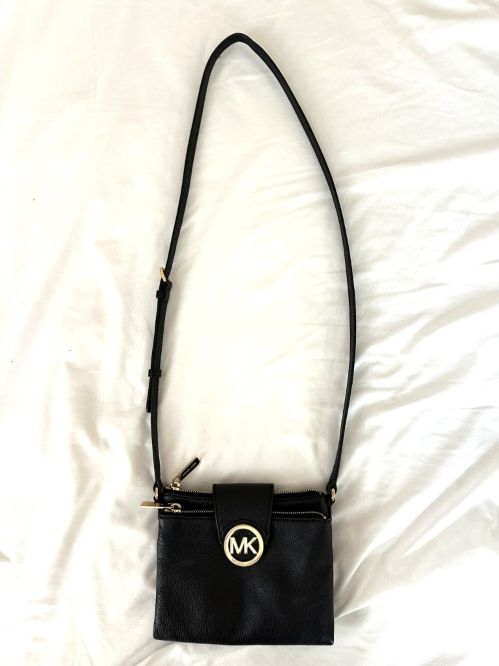 Michael Kors Fulton Black Pebbled Leather Crossbody Wallet Bag Gold MK